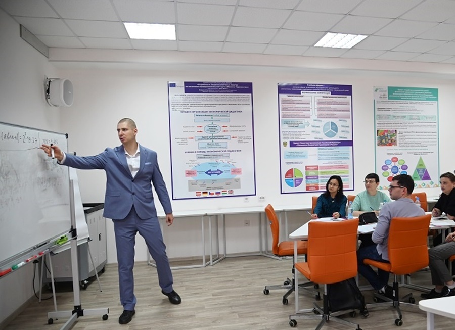 Михаил Попов Михаил Попов