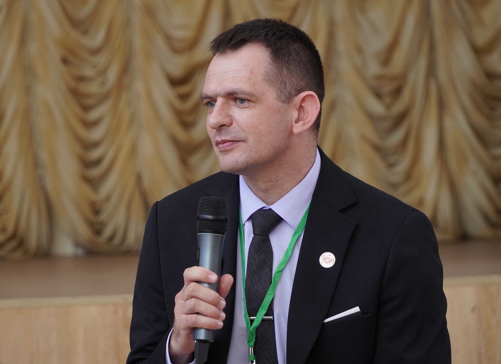 Роман Комаров Роман Комаров